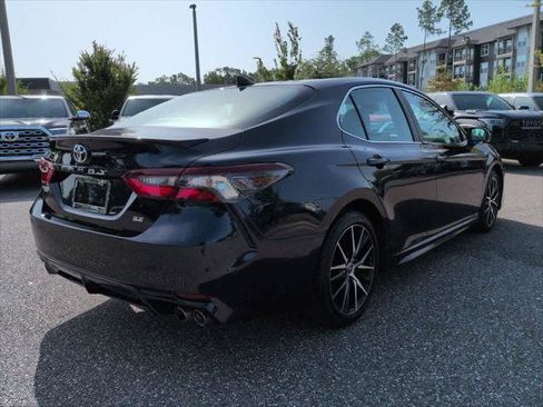 Certified 2021 Toyota Camry SE w/ Cold Weather Package FWD image 6