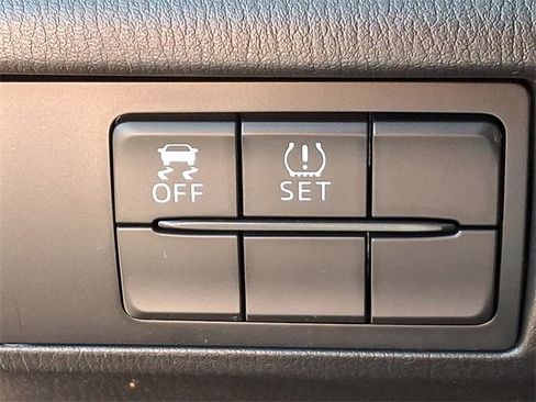 Used 2019 FIAT 124 Spider Lusso w/ Navigation & Sound Group image 22