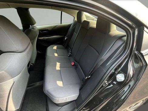 Used 2022 Toyota Corolla LE FWD image 24