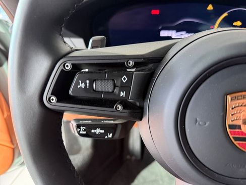 Used 2025 Porsche 911 Carrera image 20