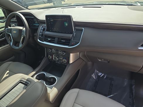 Used 2024 Chevrolet Tahoe LT AWD/4WD image 12