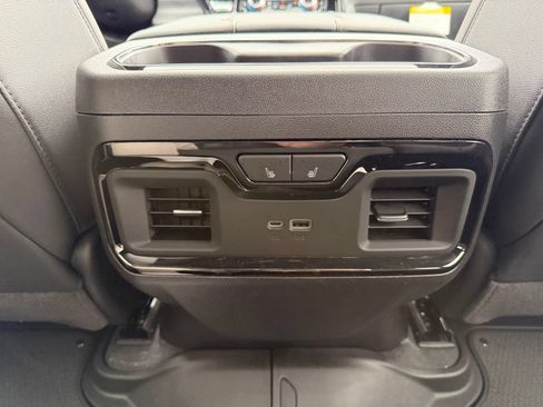New 2026 GMC Sierra 1500 AT4 w/ AT4 Premium Package AWD/4WD image 28