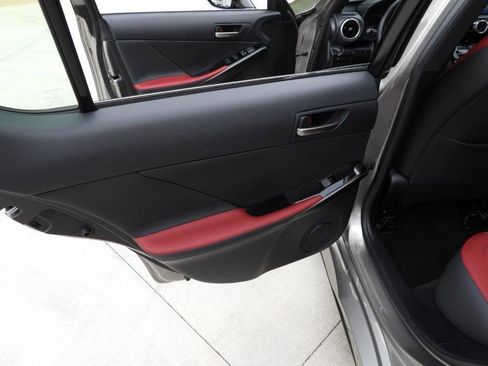 Used 2022 Lexus IS 300 RWD image 44