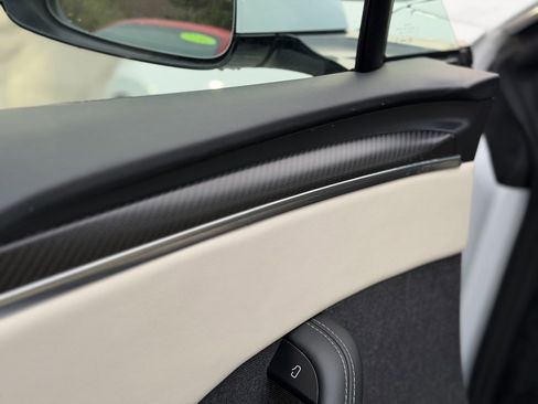 Used 2021 Tesla Model S Plaid image 36