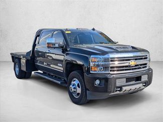 Used 2018 Chevrolet Silverado 3500 High Country w/ Duramax Plus Package video 4