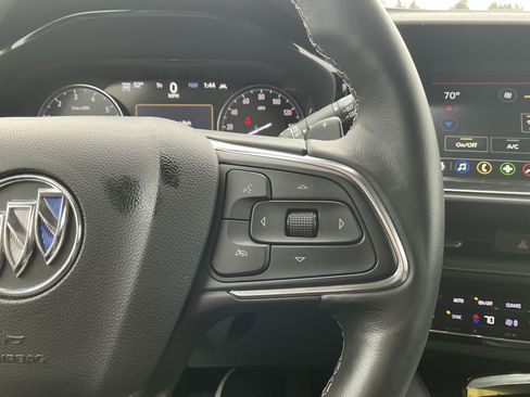 Used 2023 Buick Envision Essence image 20