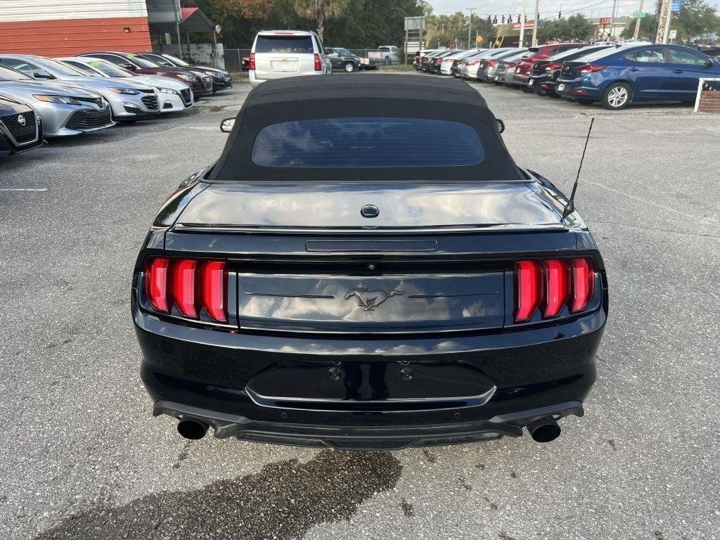 Used 2018 Ford Mustang Premium RWD image 6