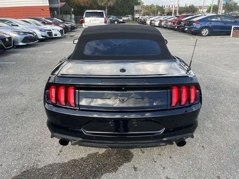 Used 2018 Ford Mustang Premium image 6