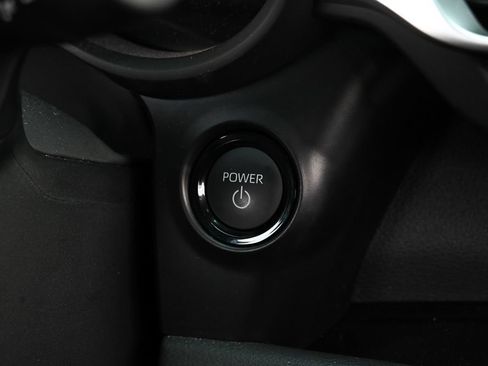 Used 2025 Toyota Sienna XSE FWD image 20