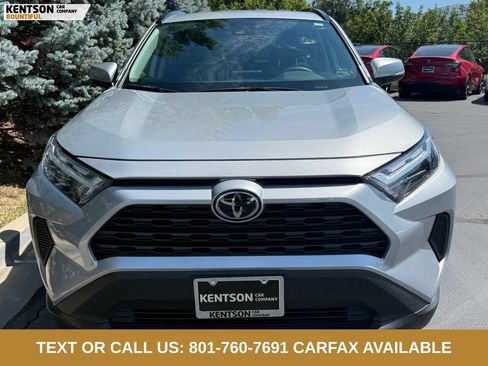 Used 2025 Toyota RAV4 XLE AWD/4WD image 2