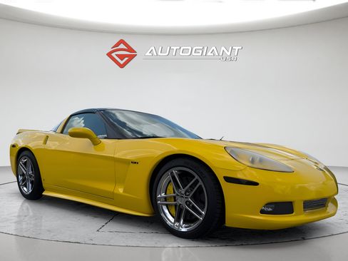 Used 2007 Chevrolet Corvette Coupe w/ Preferred Equipment Group RWD image 15