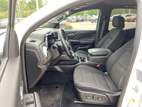 Used 2023 Chevrolet Colorado LT w/ LT Convenience Package II AWD/4WD image 38