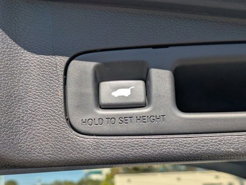 Used 2022 Honda CR-V EX-L image 13