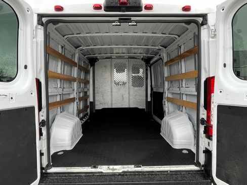 Used 2023 RAM ProMaster 2500 image 13