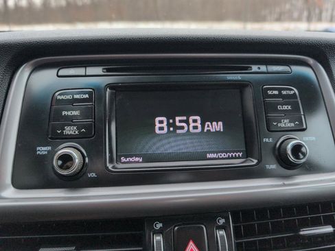 Used 2017 Kia Optima LX image 19