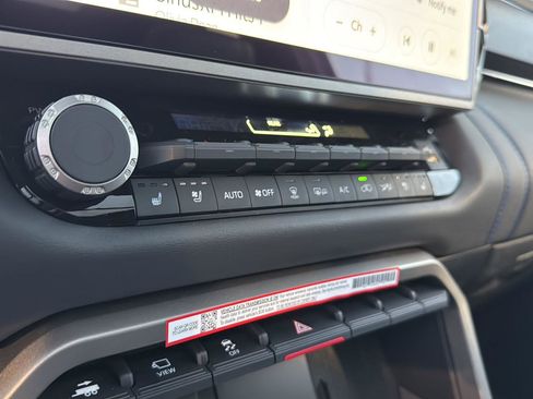 New 2026 Toyota Sequoia Platinum image 23