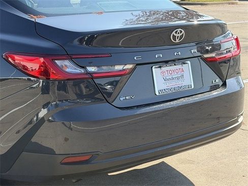 Certified 2025 Toyota Camry LE image 6