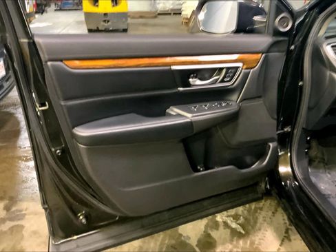 Used 2017 Honda CR-V Touring image 21