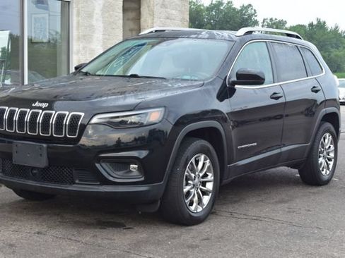 Used 2021 Jeep Cherokee Latitude Plus AWD/4WD image 15