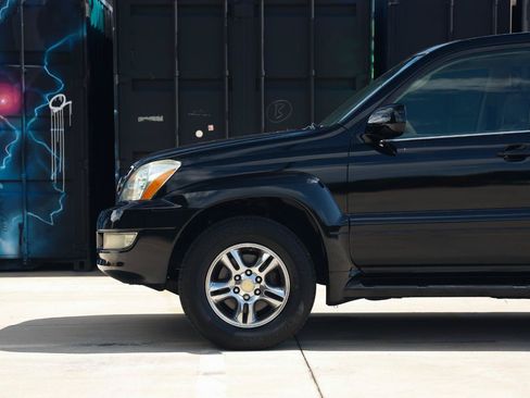 Used 2004 Lexus GX 470 AWD/4WD image 24