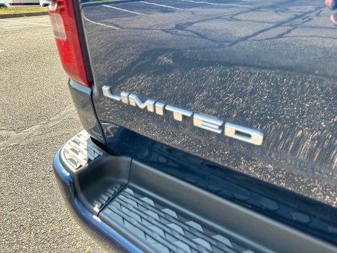 Used 2024 RAM 1500 Limited AWD/4WD image 20
