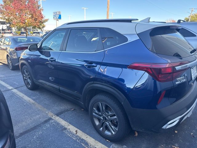 Used 2022 Kia Seltos S AWD/4WD image 9