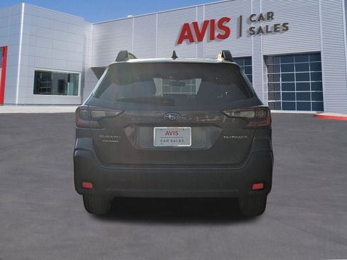 Used 2024 Subaru Outback Premium image 5