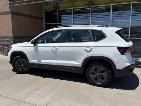 Used 2026 Volkswagen Taos S FWD image 5