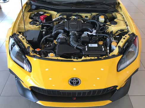 New 2026 Toyota GR86 YUZU Limited image 19