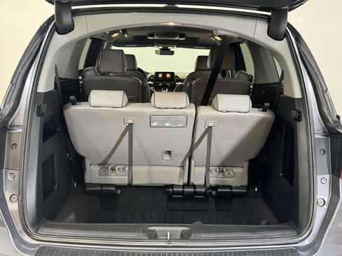 Used 2023 Honda Odyssey Elite image 14