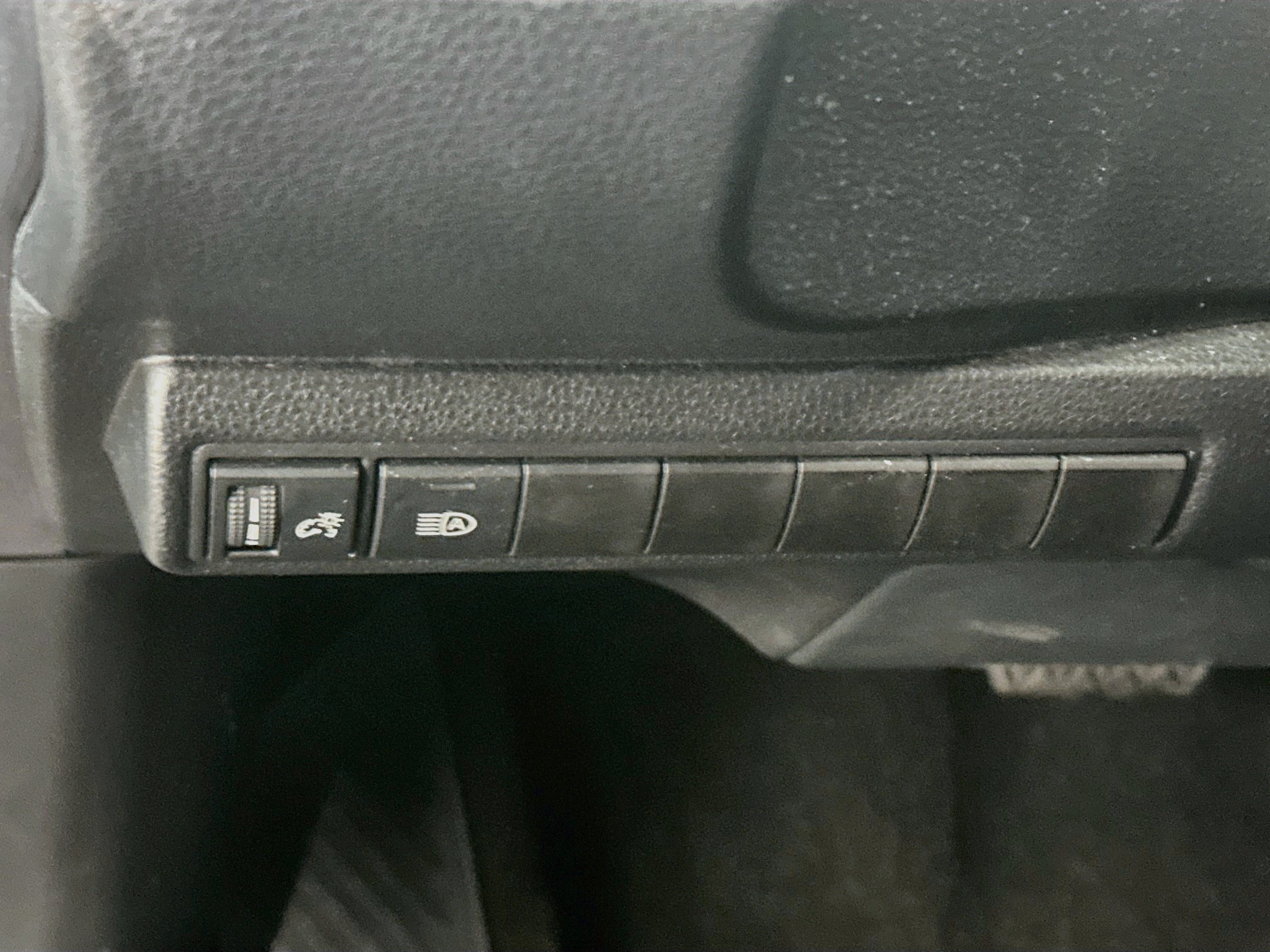 Used 2026 Toyota Corolla LE FWD image 17