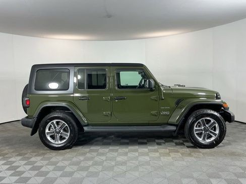 Used 2021 Jeep Wrangler Unlimited Sahara w/ Uconnect 4C Nav & Sound Group AWD/4WD image 4