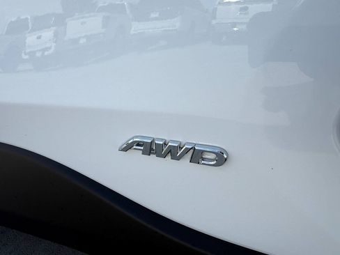 Used 2024 Toyota RAV4 LE AWD/4WD image 10