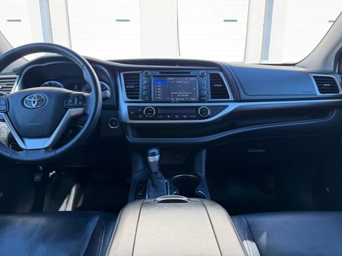 Used 2015 Toyota Highlander Limited image 13