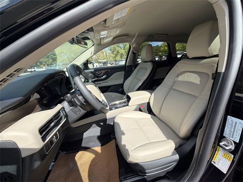 New 2026 Lincoln Corsair Reserve image 11