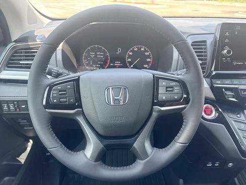 New 2026 Honda Odyssey Touring image 10