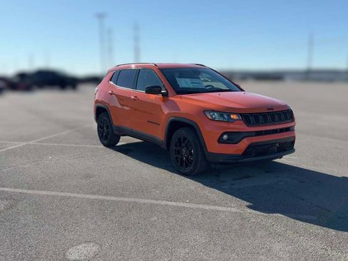 New 2026 Jeep Compass Latitude image 16