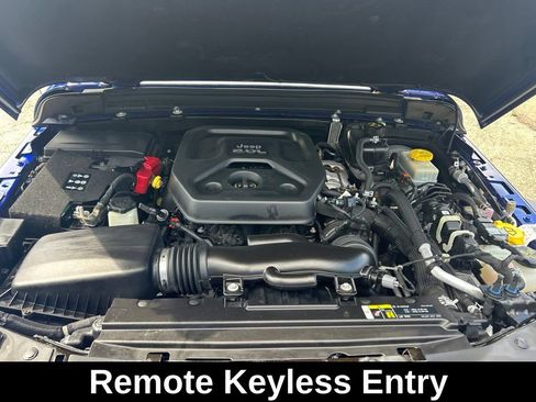 Used 2019 Jeep Wrangler Unlimited Sport S AWD/4WD image 17