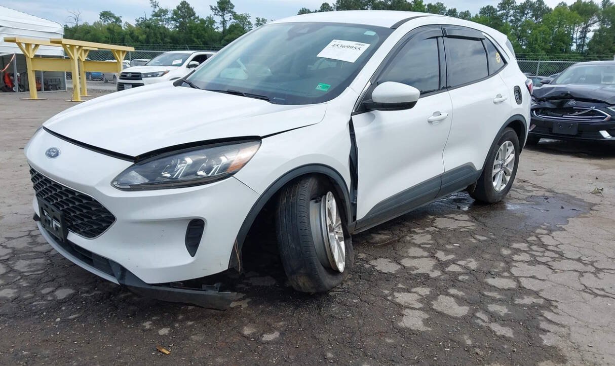 Used 2021 Ford Escape SE FWD image 46