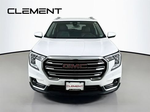 Used 2023 GMC Terrain SLT w/ Tech Package AWD/4WD image 3