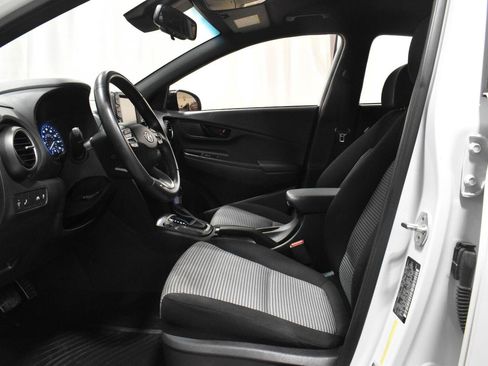 Used 2021 Hyundai Kona Night FWD image 3