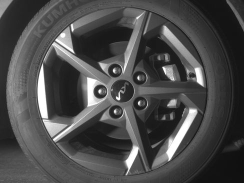 Used 2025 Kia K4 FWD image 13