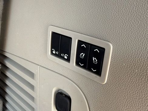 Used 2017 GMC Yukon Denali w/ Open Road Package image 54