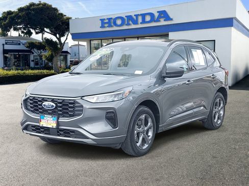 Used 2024 Ford Escape ST-Line image 1
