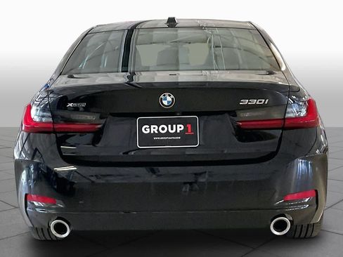 Used 2025 BMW 330i xDrive Sedan AWD/4WD image 4