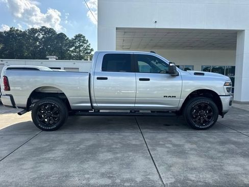 Used 2026 RAM 2500 Big Horn AWD/4WD image 8