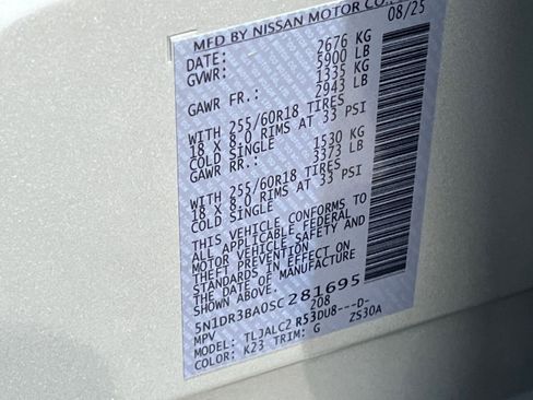 Used 2025 Nissan Pathfinder SV FWD image 32