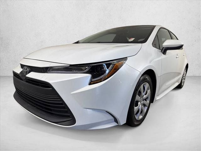Used 2024 Toyota Corolla LE FWD image 7