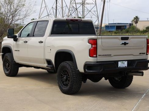 New 2026 Chevrolet Silverado 2500 ZR2 w/ LPO, Dark Essentials Package AWD/4WD image 6