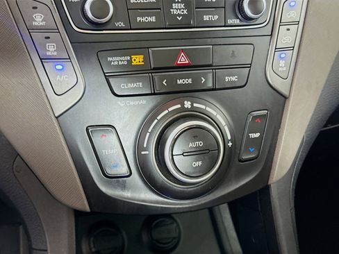 Used 2017 Hyundai Santa Fe Limited FWD image 24